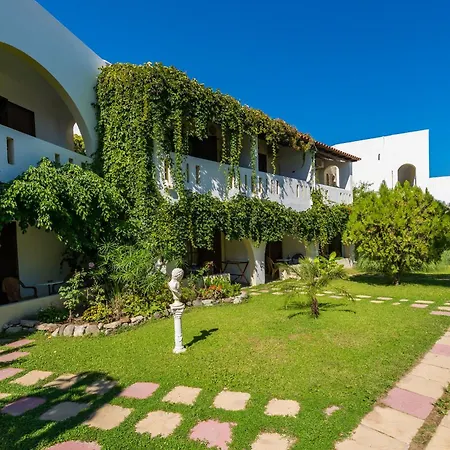 Отель Gaia Garden