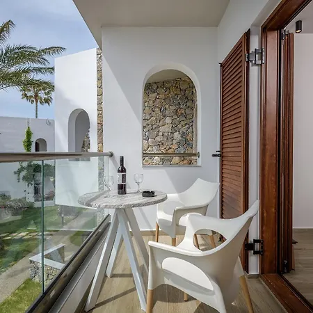 Отель Gaia Garden 3*