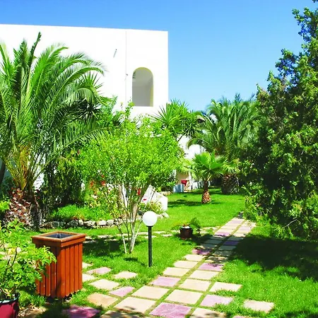 Отель Gaia Garden 3*