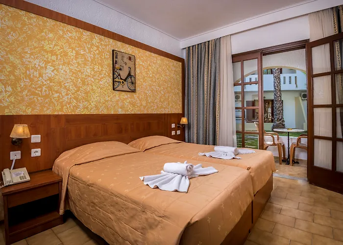 Hotel Gaia Garden 3*