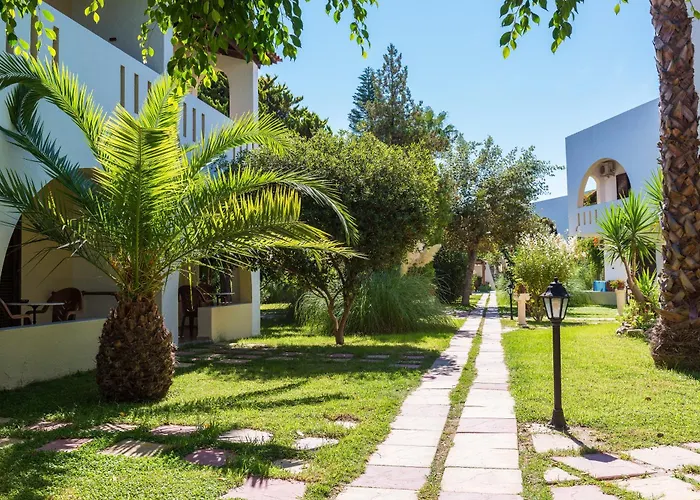 Gaia Garden Hotel 3*